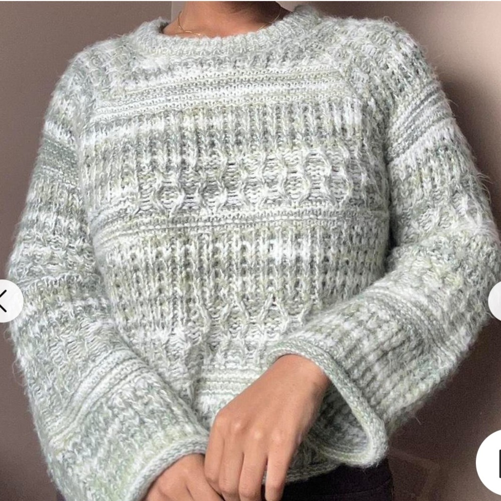 Universal Thread Women's XS Green&White Chunky Knit Soft Rolled Hem Boxy Sweater - Picture 3 of 10